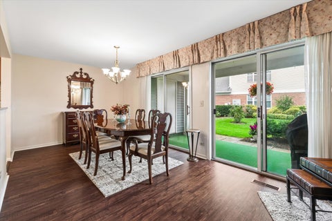 Tiny photo for 818 Butternut Lane #A, Mount Prospect, IL 60056 (MLS # 12785336)