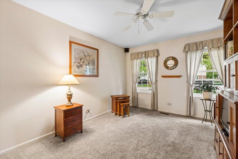 Tiny photo for 818 Butternut Lane #A, Mount Prospect, IL 60056 (MLS # 12785336)