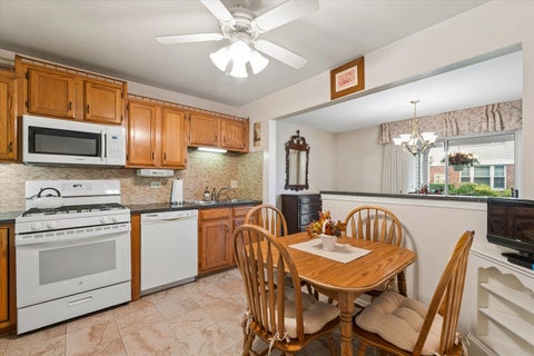 Tiny photo for 818 Butternut Lane #A, Mount Prospect, IL 60056 (MLS # 12785336)
