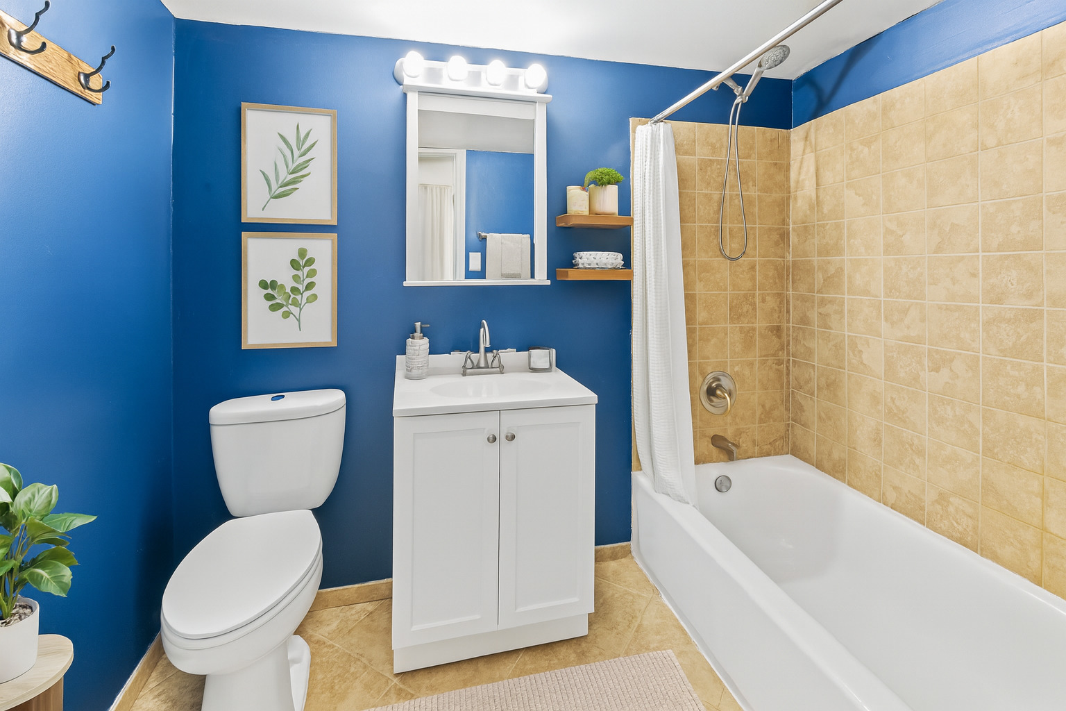 Schaumburg, Illinois 60173, United States, 2 Bedrooms Bedrooms, ,4 BathroomsBathrooms,Residential,Active,247078