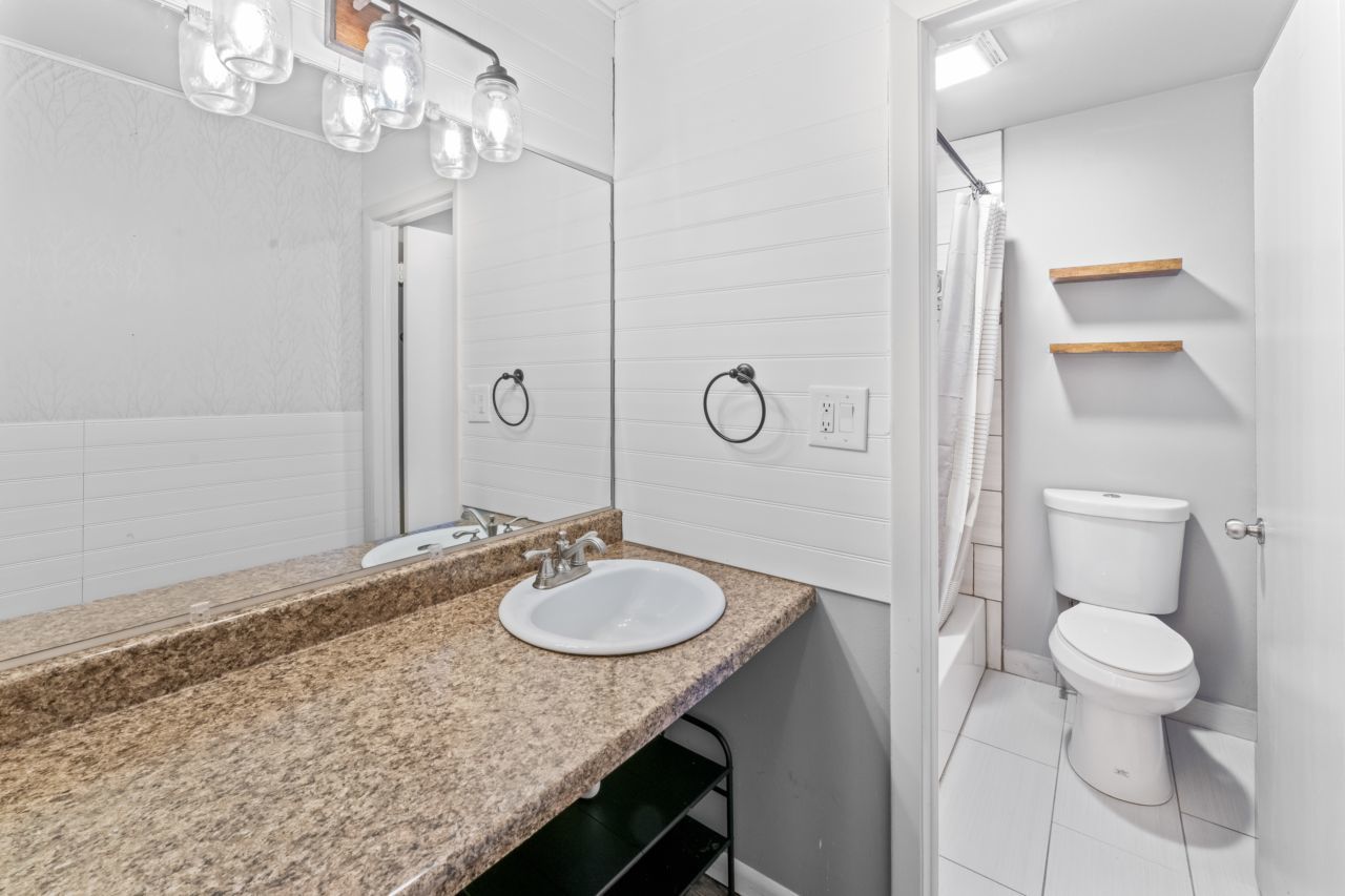 Schaumburg, Illinois 60173, United States, 2 Bedrooms Bedrooms, ,4 BathroomsBathrooms,Residential,Active,247078