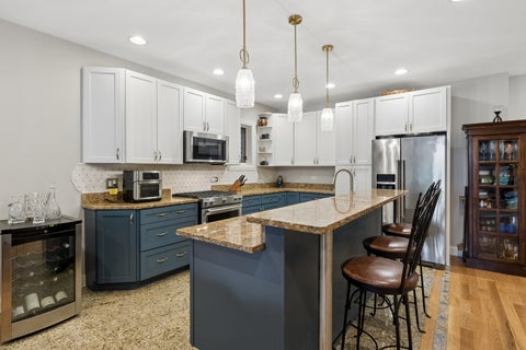Tiny photo for 1646 W Warren Boulevard #1, Chicago, IL 60612 (MLS # 12745970)