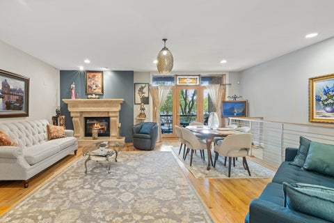 Tiny photo for 1646 W Warren Boulevard #1, Chicago, IL 60612 (MLS # 12745970)