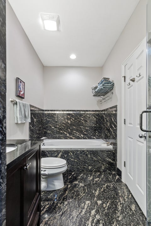 Tiny photo for 1646 W Warren Boulevard #1, Chicago, IL 60612 (MLS # 12745970)