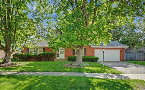Photo of 1910 Augusta Drive, Champaign, IL 61821 (MLS # 12652962)