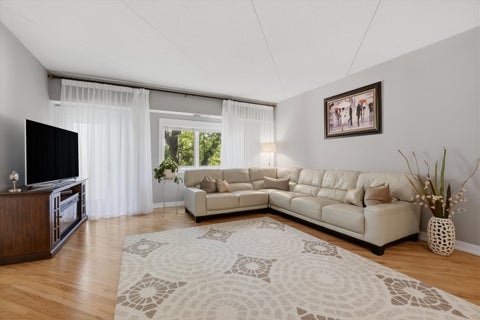 Tiny photo for 7420 W LAWRENCE Avenue #202, Harwood Heights, IL 60706 (MLS # 12655000)
