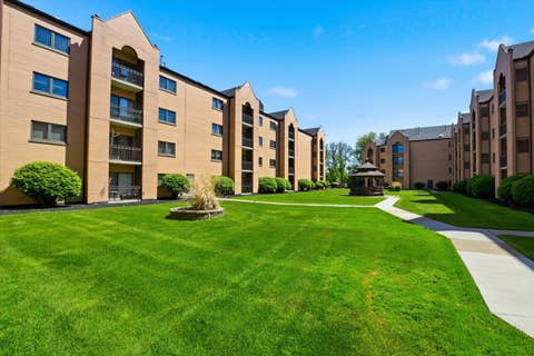 Tiny photo for 7420 W LAWRENCE Avenue #202, Harwood Heights, IL 60706 (MLS # 12655000)