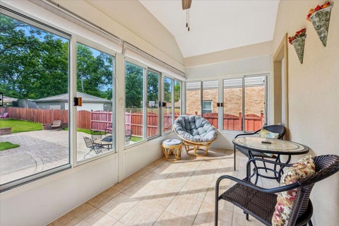 Tiny photo for 5858 N Luna Avenue, Chicago, IL 60646 (MLS # 12673703)