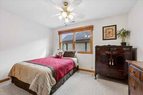 Tiny photo for 5858 N Luna Avenue, Chicago, IL 60646 (MLS # 12673703)