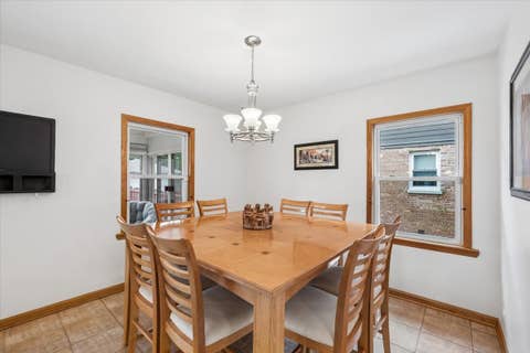 Tiny photo for 5858 N Luna Avenue, Chicago, IL 60646 (MLS # 12673703)