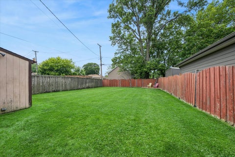 Tiny photo for 5858 N Luna Avenue, Chicago, IL 60646 (MLS # 12673703)