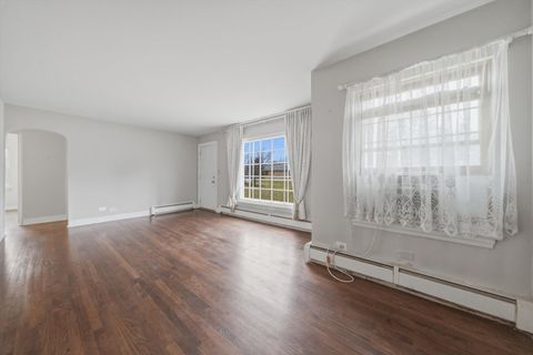 Tiny photo for 13 W Kenilworth Avenue, Prospect Heights, IL 60070 (MLS # 12576464)