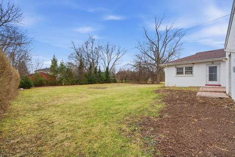 Tiny photo for 13 W Kenilworth Avenue, Prospect Heights, IL 60070 (MLS # 12576464)