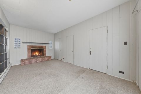 Tiny photo for 13 W Kenilworth Avenue, Prospect Heights, IL 60070 (MLS # 12576464)