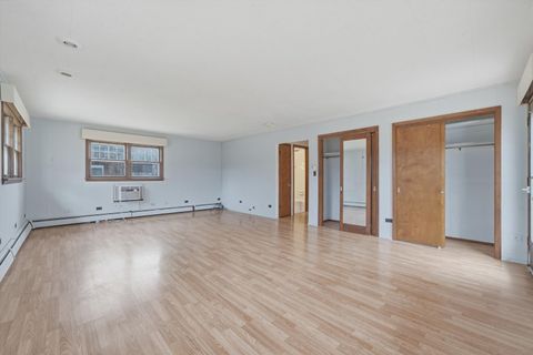 Tiny photo for 13 W Kenilworth Avenue, Prospect Heights, IL 60070 (MLS # 12576464)