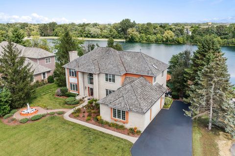 Photo of 28951 Forest Lake Lane, Libertyville, IL 60048 (MLS # 12484393)