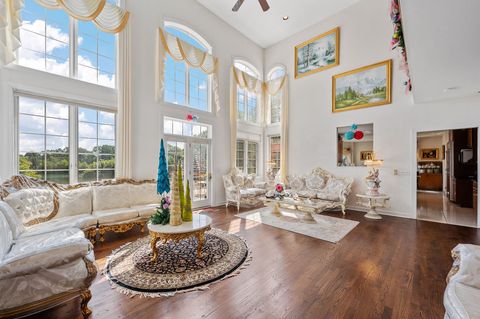 Tiny photo for 28951 Forest Lake Lane, Libertyville, IL 60048 (MLS # 12484393)