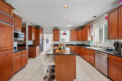 Tiny photo for 28951 Forest Lake Lane, Libertyville, IL 60048 (MLS # 12484393)