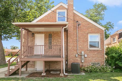 Tiny photo for 2263 S 14th Avenue, North Riverside, IL 60546 (MLS # 12470346)
