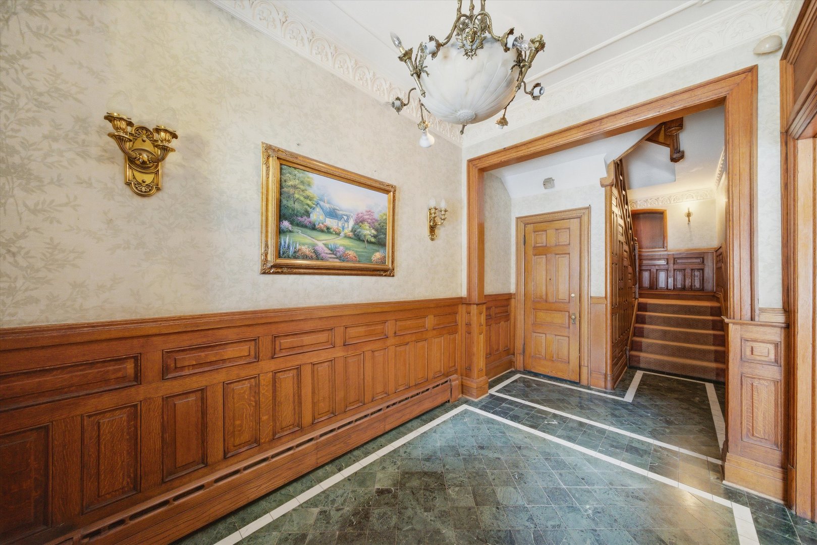 1517 N Dearborn Parkway