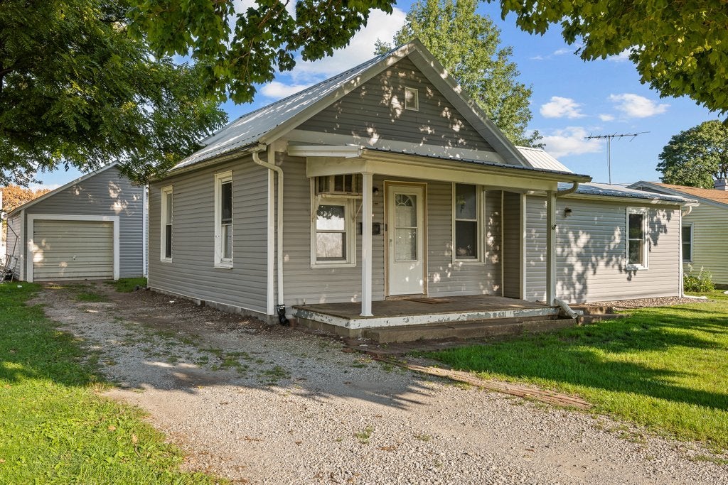 1304 SE 2nd Avenue