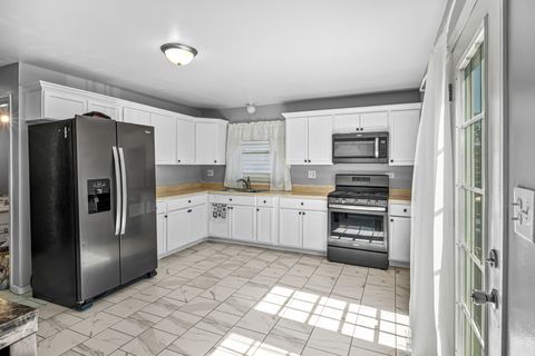 Tiny photo for 4049 W Crystal Street, Chicago, IL 60651 (MLS # 12475636)