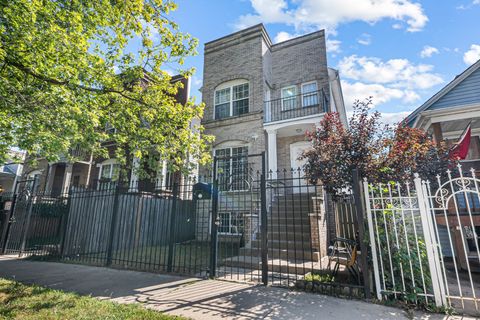 Photo of 4049 W Crystal Street, Chicago, IL 60651 (MLS # 12475636)
