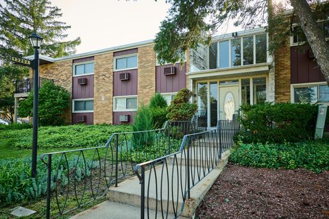 Property photo of 1320a lore lane 101, lombard, il 60148