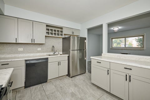 Tiny photo for 1320A Lore Lane #101, Lombard, IL 60148 (MLS # 12574422)