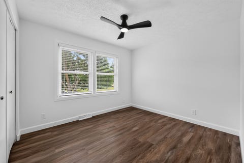 Tiny photo for 642 Swan Drive, Grayslake, IL 60030 (MLS # 12690392)