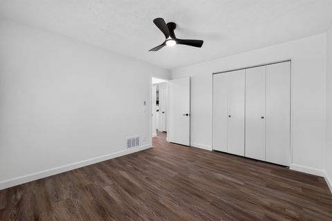 Tiny photo for 642 Swan Drive, Grayslake, IL 60030 (MLS # 12690392)