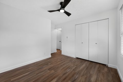 Tiny photo for 642 Swan Drive, Grayslake, IL 60030 (MLS # 12690392)