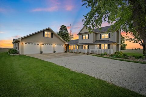 Photo of 2740 County Road 1400, Rantoul, IL 61866 (MLS # 12645000)