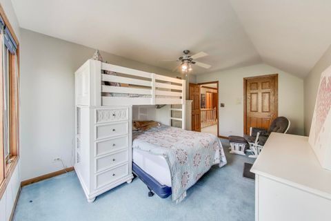 Tiny photo for 6 Steeplechase Drive, Hawthorn Woods, IL 60047 (MLS # 12478648)