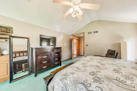 Tiny photo for 6 Steeplechase Drive, Hawthorn Woods, IL 60047 (MLS # 12478648)