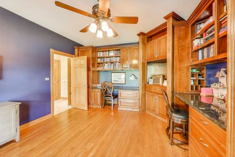 Tiny photo for 6 Steeplechase Drive, Hawthorn Woods, IL 60047 (MLS # 12478648)