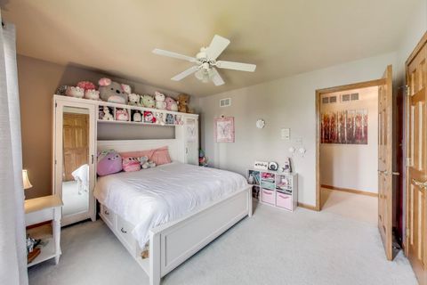 Tiny photo for 6 Steeplechase Drive, Hawthorn Woods, IL 60047 (MLS # 12478648)