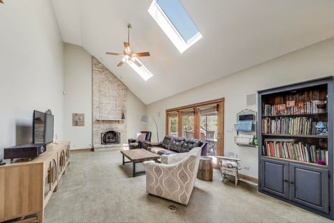 Tiny photo for 6 Steeplechase Drive, Hawthorn Woods, IL 60047 (MLS # 12478648)