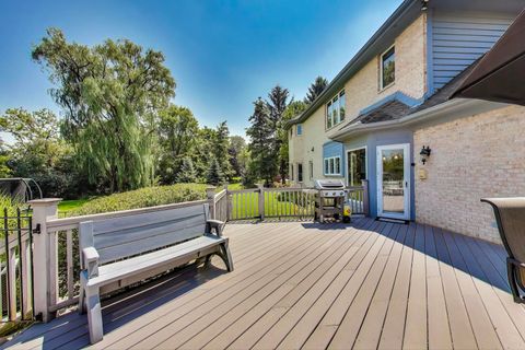 Tiny photo for 6 Steeplechase Drive, Hawthorn Woods, IL 60047 (MLS # 12478648)