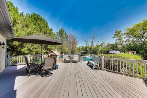 Tiny photo for 6 Steeplechase Drive, Hawthorn Woods, IL 60047 (MLS # 12478648)