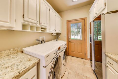 Tiny photo for 6 Steeplechase Drive, Hawthorn Woods, IL 60047 (MLS # 12478648)