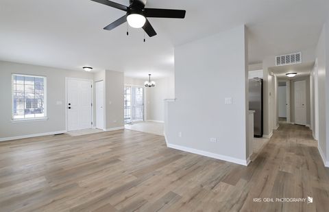 Tiny photo for 39221 N Aberdeen Lane #39221, Beach Park, IL 60083 (MLS # 12558217)