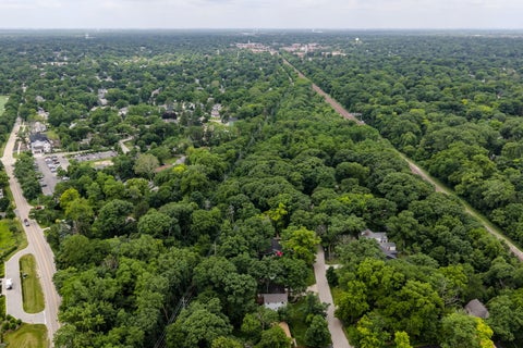 Tiny photo for 21W363 Walnut Road, Glen Ellyn, IL 60137 (MLS # 12673538)