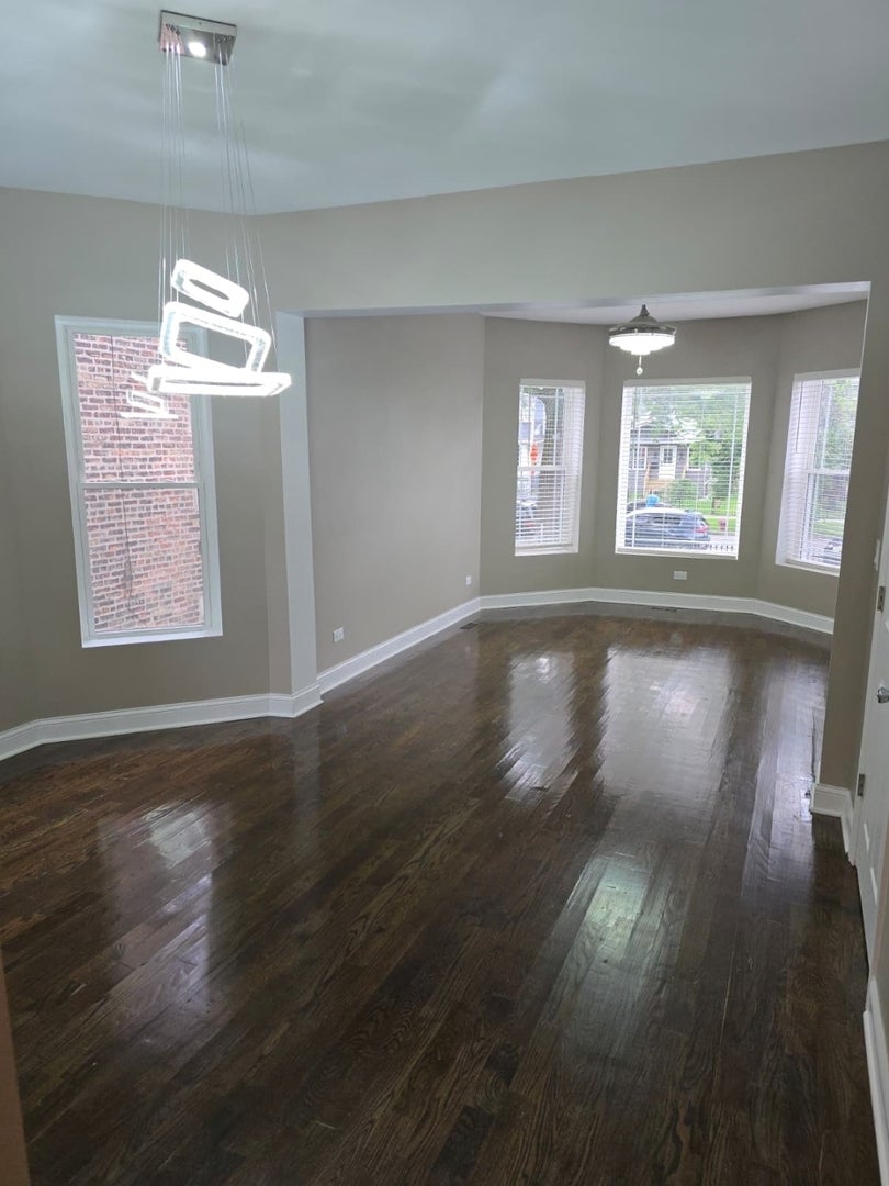 35 N Mayfield Avenue