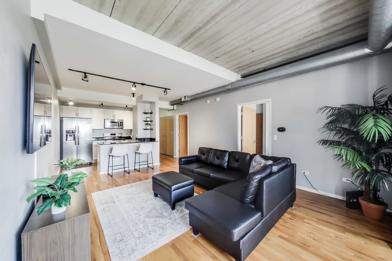 1430 S MICHIGAN Avenue 510