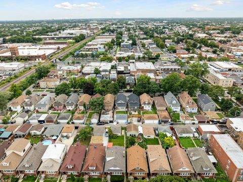 Tiny photo for 4630 W Montana Street, Chicago, IL 60639 (MLS # 12513692)