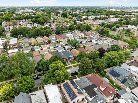 Tiny photo for 4630 W Montana Street, Chicago, IL 60639 (MLS # 12513692)