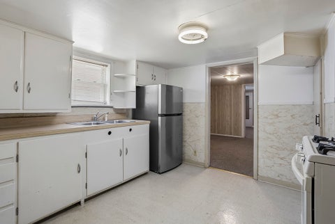 Tiny photo for 609 Greenbay Avenue, Calumet City, IL 60409 (MLS # 12791899)