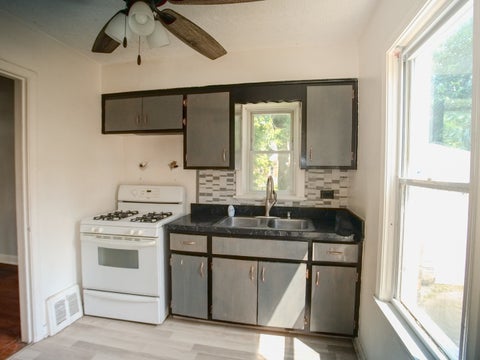 Tiny photo for 250 E 143rd Street, Dolton, IL 60419 (MLS # 12747521)