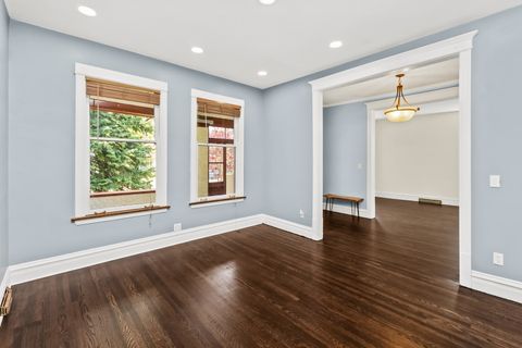 Tiny photo for 135 S Cuyler Avenue, Oak Park, IL 60302 (MLS # 12634307)